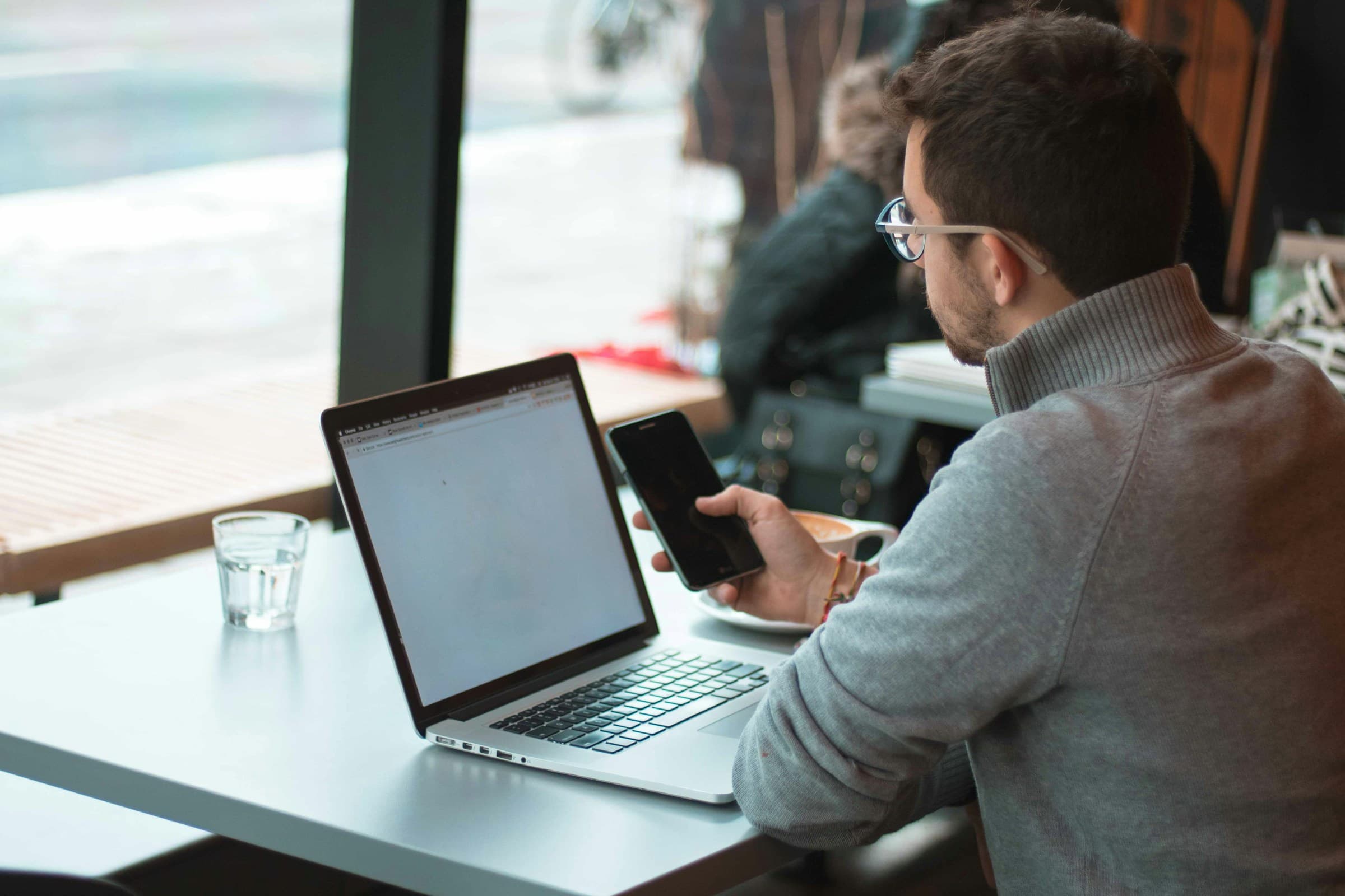 person working on mobile optimization - Shopify Mobile Optimization